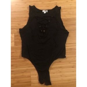 Black Guess bodysuit (L)